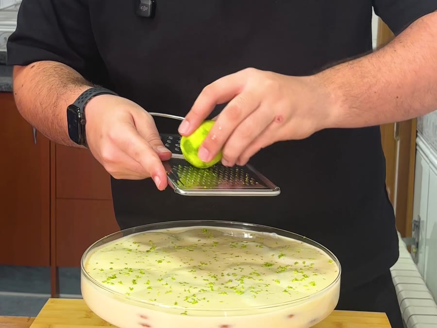 Ingredientes de Carlota de limón — 4 ingredientes, sin horno