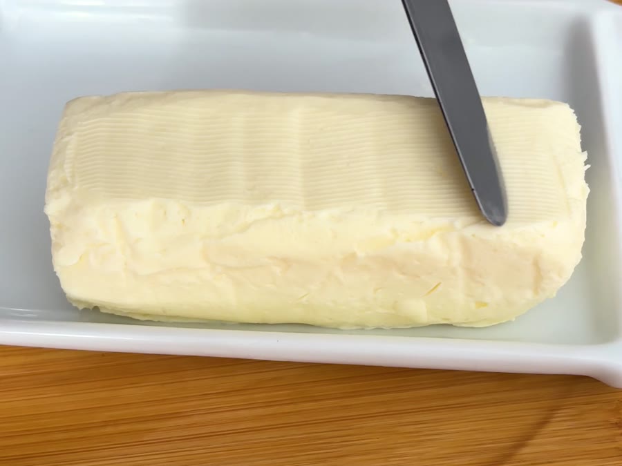 Mantequilla casera con nata: ¿sale más barata que comprarla?